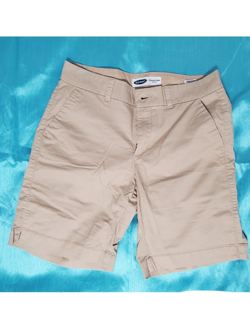Khaki Mid-Rise Shorts
